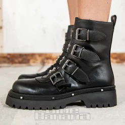 Bleeding Heart Buckle Boots (Black)
