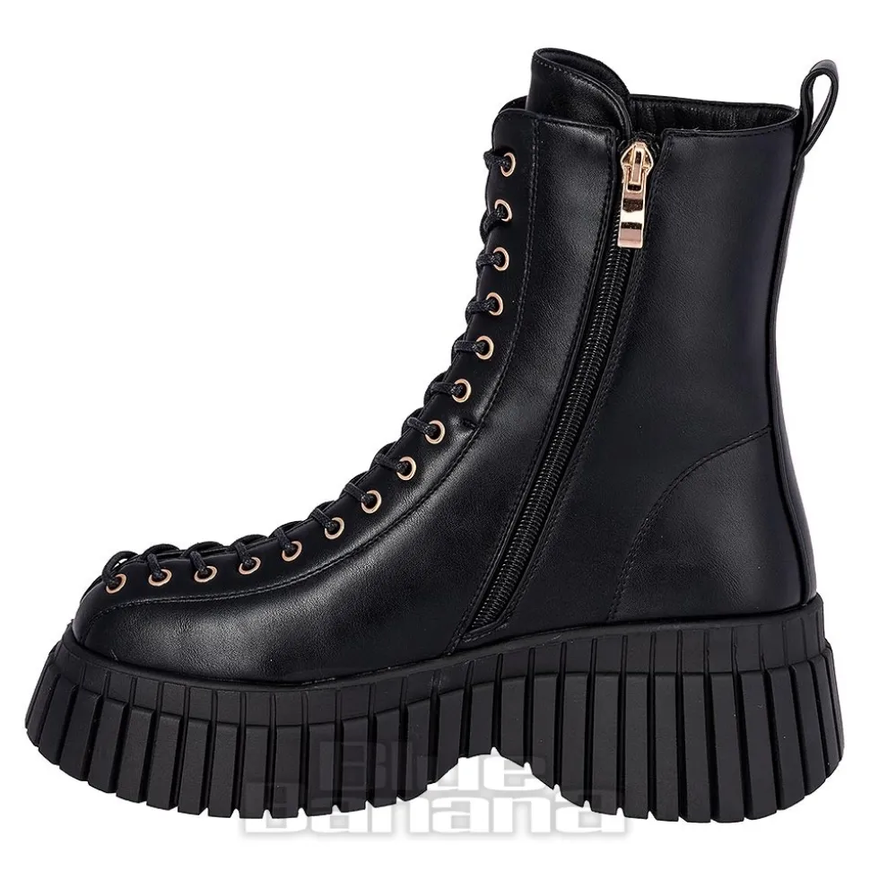 Bleeding Heart 15-Eye Boots (Black)