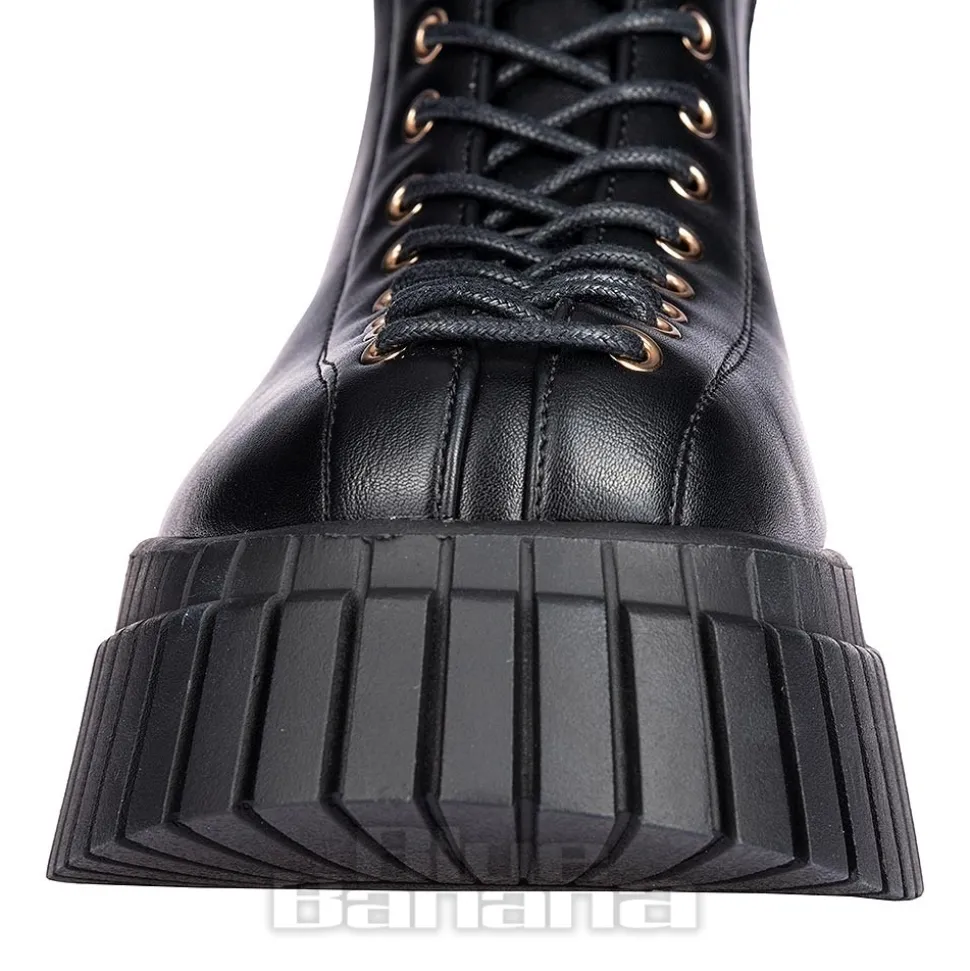 Bleeding Heart 15-Eye Boots (Black)