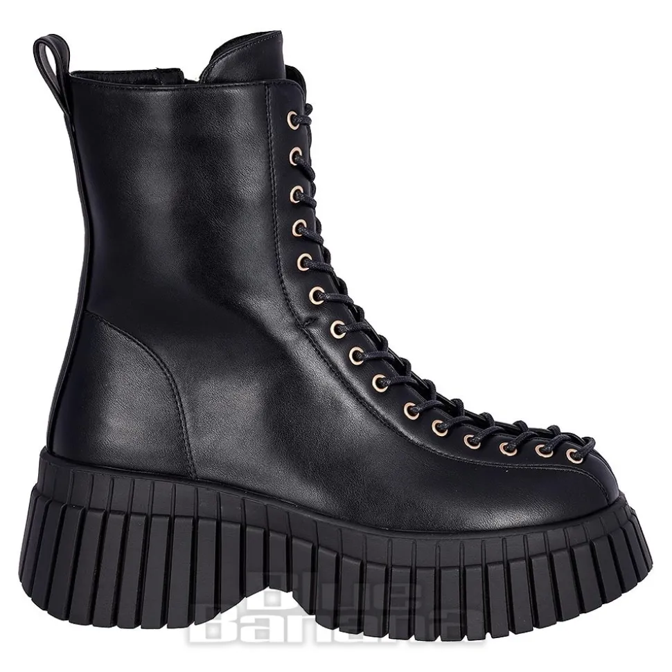 Bleeding Heart 15-Eye Boots (Black)