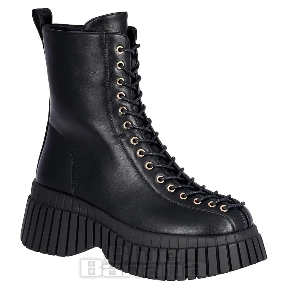 Bleeding Heart 15-Eye Boots (Black)