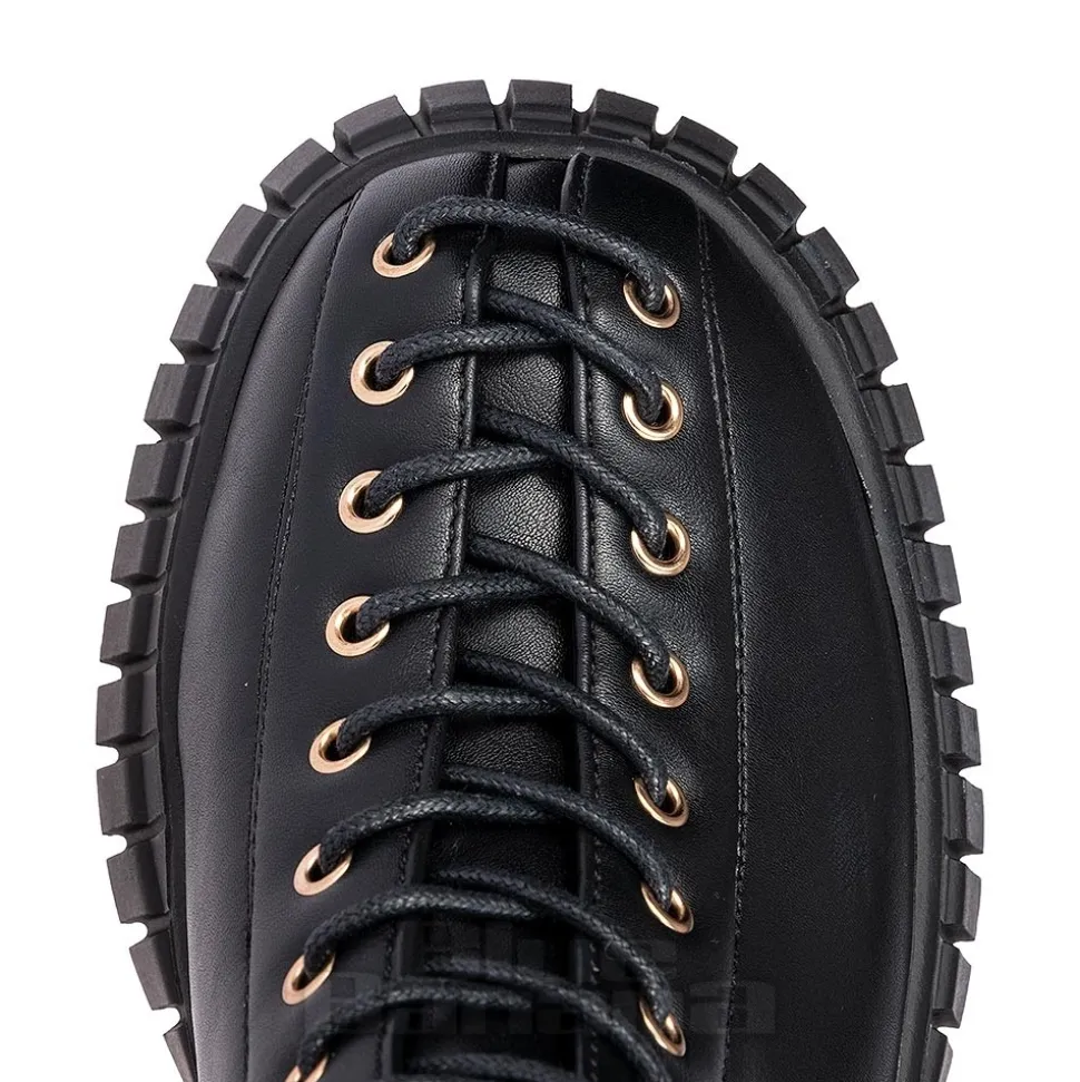 Bleeding Heart 15-Eye Boots (Black)