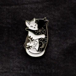 Blue Banana Cuddling Cats Pin Badge (Black/White)