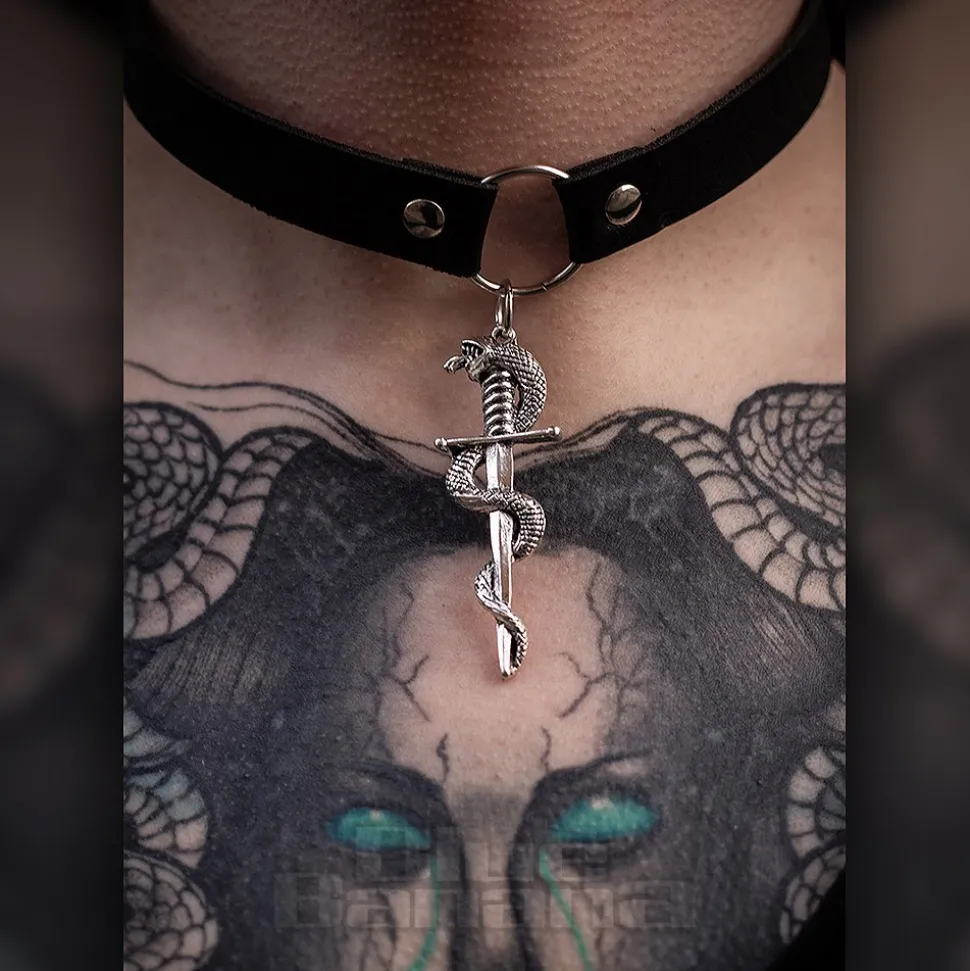 Blue Banana Snake Sword Choker (Black)