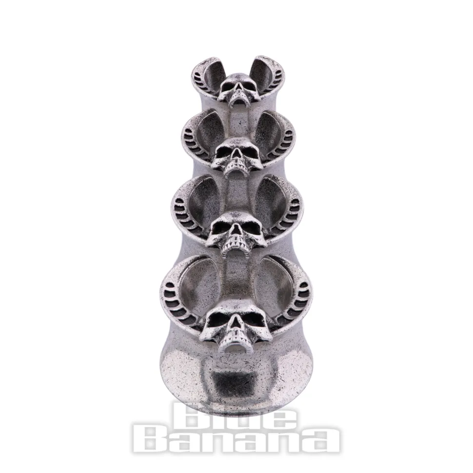 Blue Banana Surgical Steel Skull Saddle Hanger (Silver)