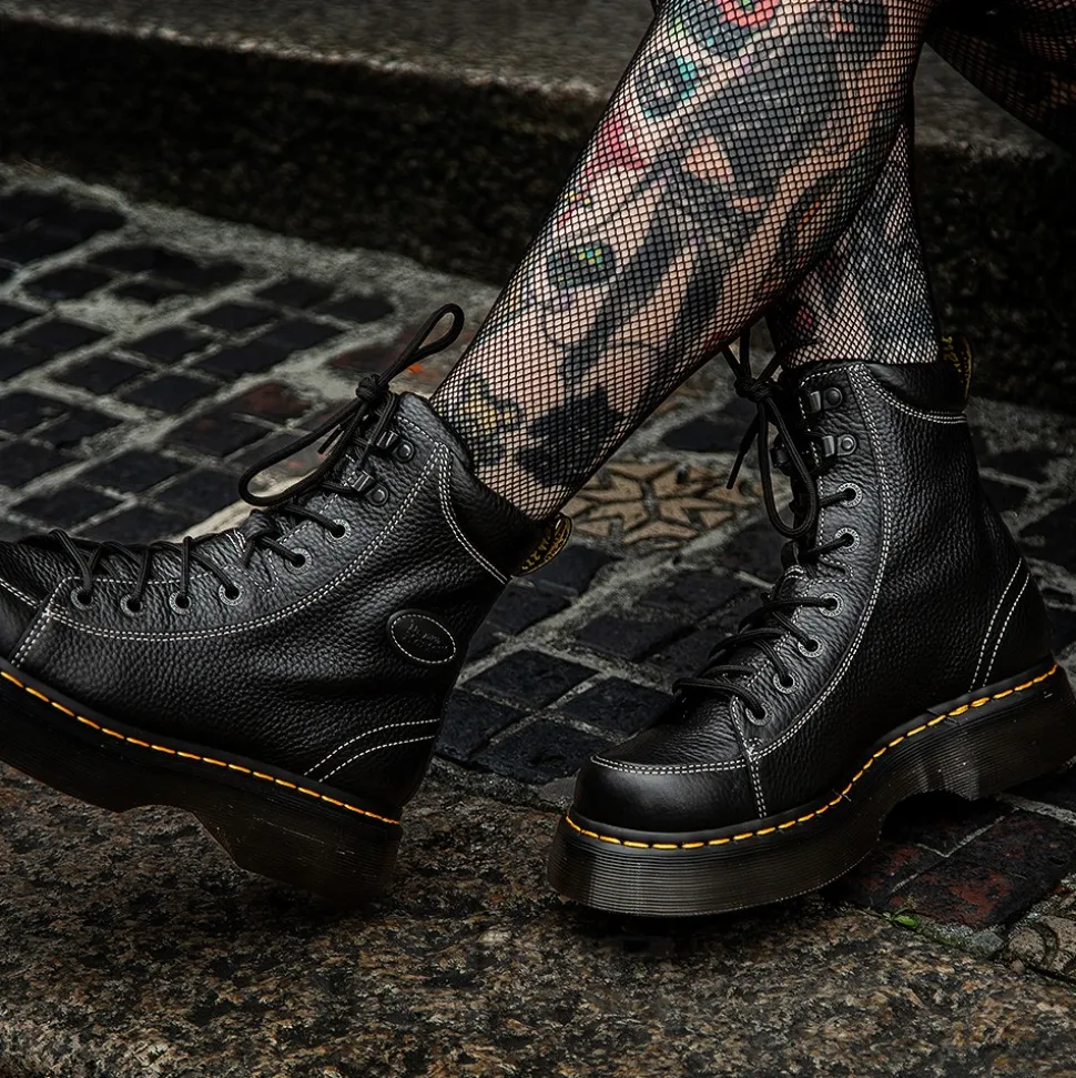Dr Martens Buzz 8 Eye Boots (Black)