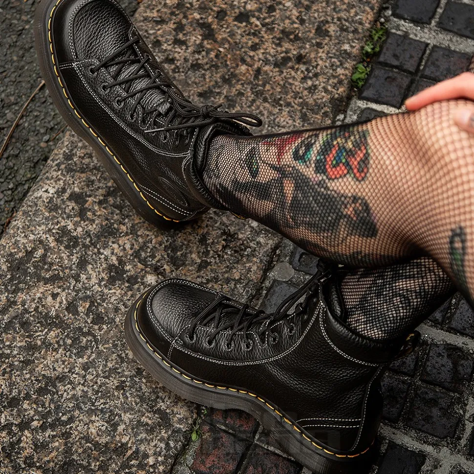 Dr Martens Buzz 8 Eye Boots (Black)