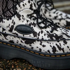 Dr Martens Buzz 5 Eye Dalmatian Shoe (Black & Cream)
