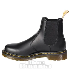 Dr Martens Vegan 2976 Chelsea Boots (Black Felix Rub Off)
