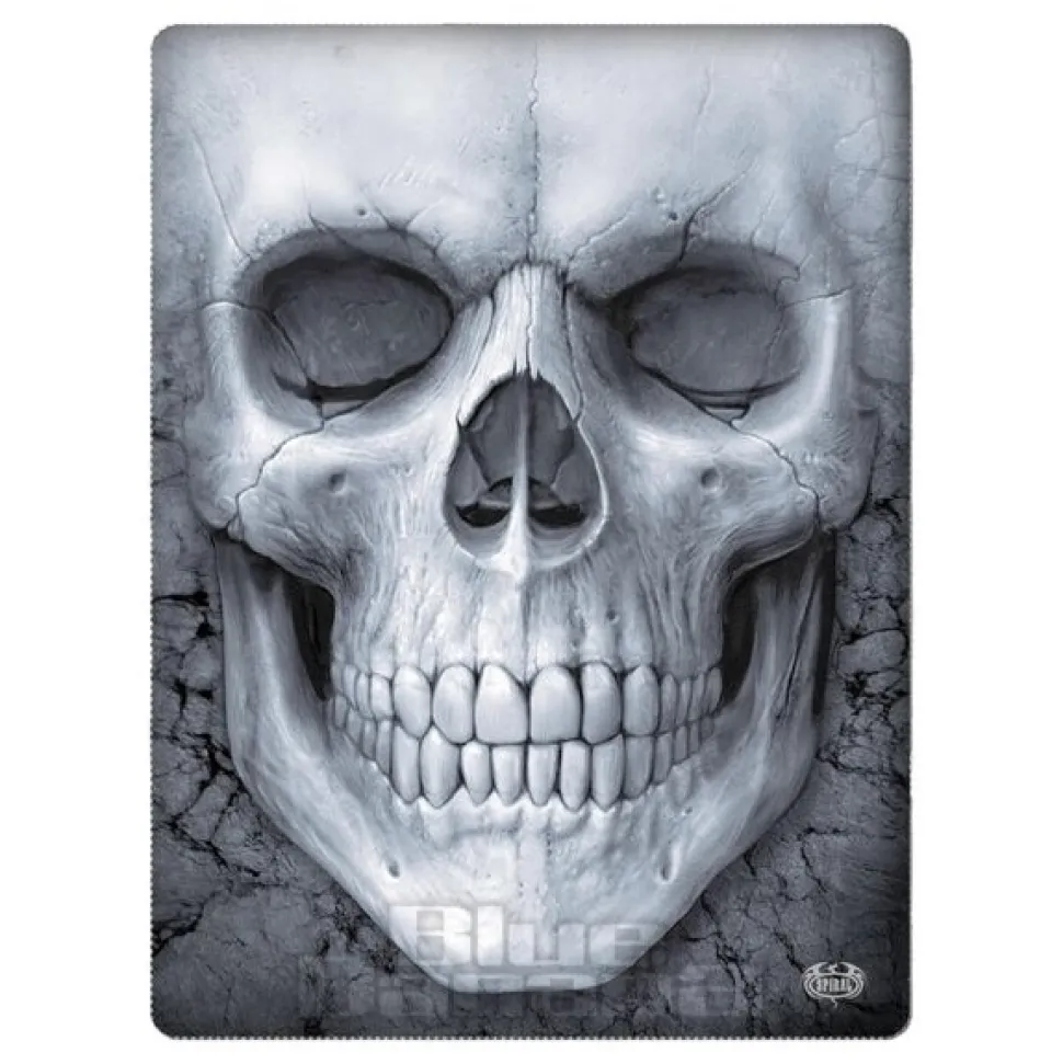 Spiral Direct Solemn Skull Fleece Blanket (150 x 200cm)