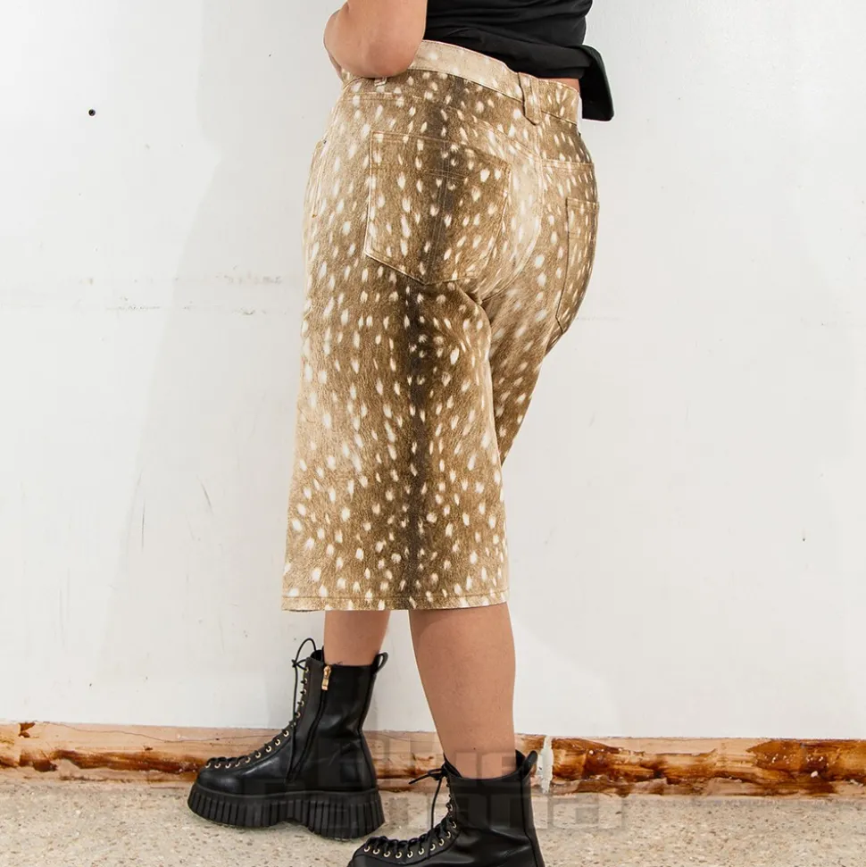The Ragged Priest Doe Jorts (Beige)